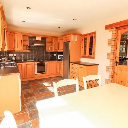 4 Killimer Road