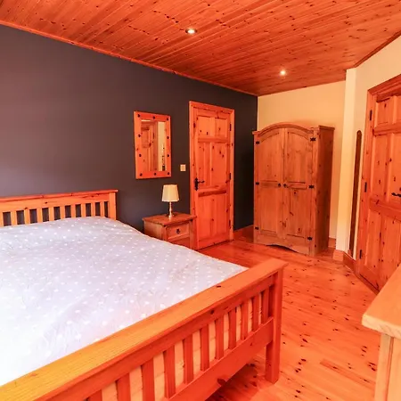 4 Killimer Road *
