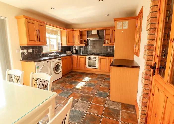 4 Killimer Road * Kilrush